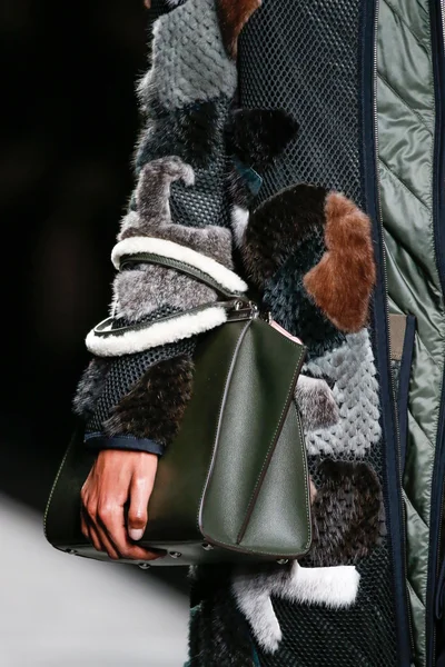 Look 83